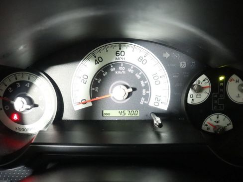 Used 2014 Toyota FJ Cruiser 4WD w/ Upgrade Package image 33