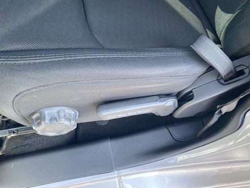 Used 2020 Jeep Gladiator Sport w/ Quick Order Package 24S image 12