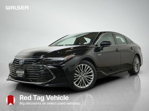 Used 2021 Toyota Avalon Limited w/ Advanced Safety Package FWD image 1