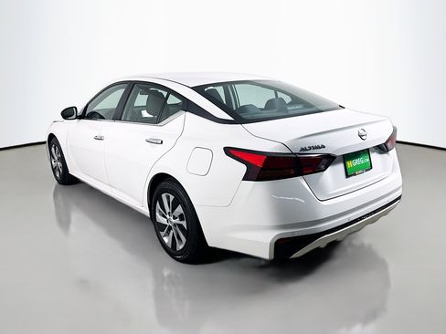 Used 2024 Nissan Altima 2.5 S image 7