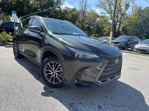 Used 2025 Lexus NX 250 FWD w/ Accessory Package (Z2) image 6