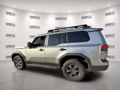 Used 2024 Lexus GX 550 AWD/4WD image 5