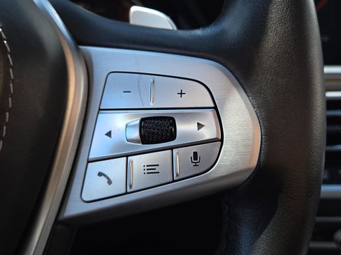 Used 2021 BMW X7 xDrive40i w/ Premium Package image 30