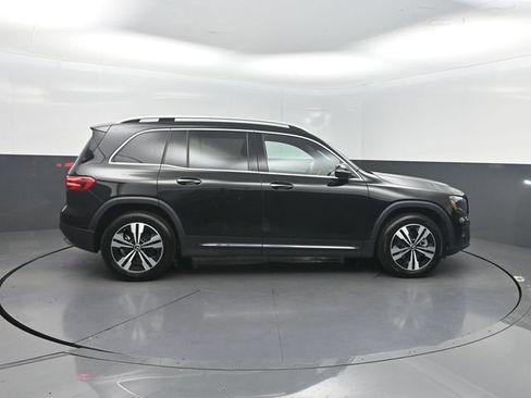Used 2024 Mercedes-Benz GLB 250 image 31