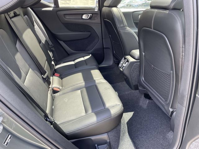 New 2026 Volvo XC40 B5 Core w/ Protection Package Premier AWD/4WD image 20