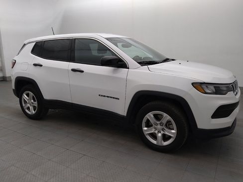 Used 2023 Jeep Compass Sport AWD/4WD image 11