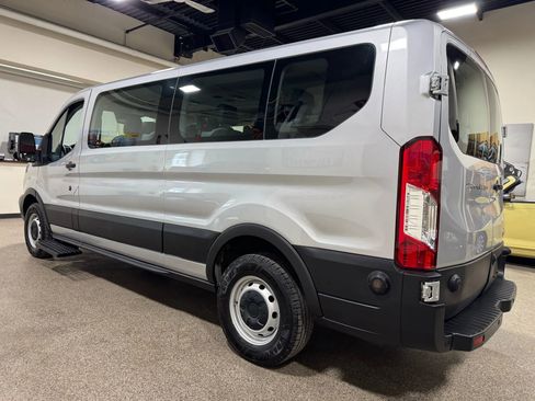 Used 2019 Ford Transit 350 XL image 18