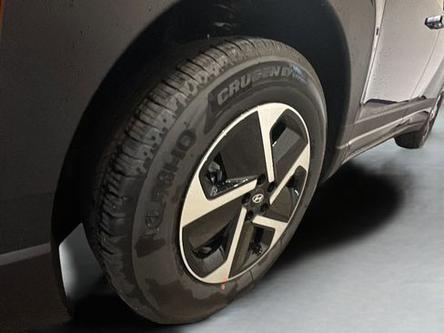 New 2026 Hyundai Ioniq 9 SE image 4