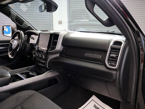 Used 2022 RAM 1500 Big Horn AWD/4WD image 16