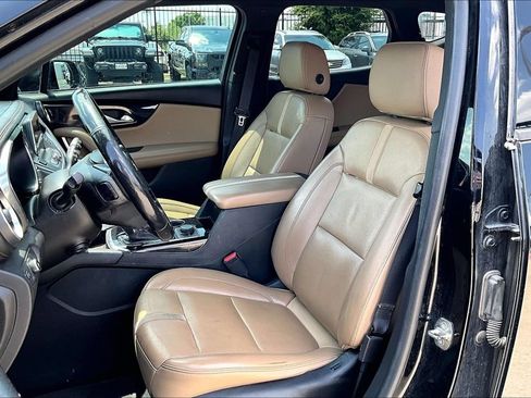 Used 2019 Chevrolet Blazer Premier w/ Sun and Wheels Package FWD image 29