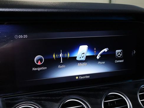 Used 2020 Mercedes-Benz E 350 4MATIC Sedan w/ Parking Assistance Package image 31