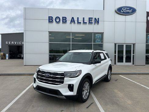 Used 2025 Ford Explorer Active w/ Active Comfort Package AWD/4WD image 1
