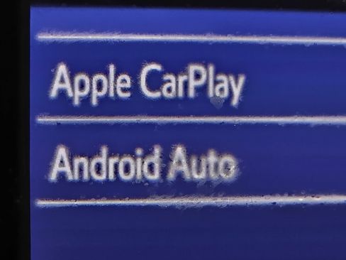 Used 2021 Toyota RAV4 XLE image 3