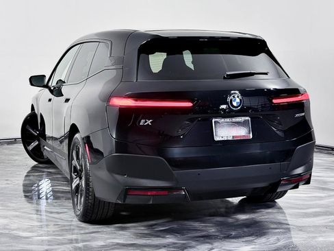 Used 2023 BMW iX xDrive50 w/ Premium Package AWD/4WD image 9