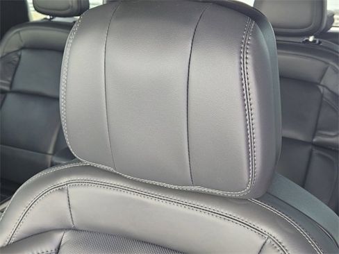 New 2025 Lincoln Navigator Reserve w/ Jet Appearance Package image 14