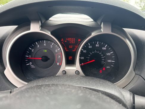 Used 2011 Nissan Juke SV AWD/4WD image 15