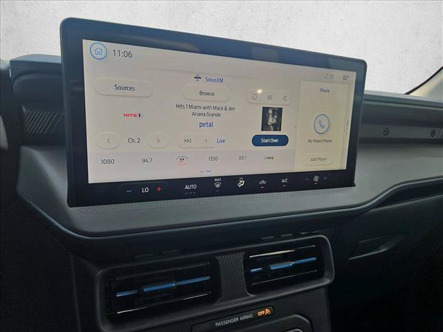 Used 2025 Ford Maverick Lobo AWD/4WD image 13