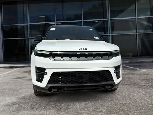 New 2026 Jeep Grand Wagoneer 4WD image 2
