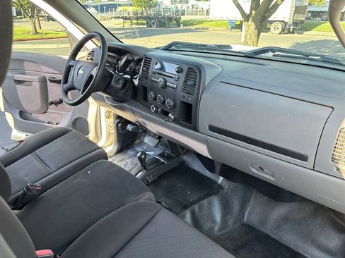 Used 2011 Chevrolet Silverado 3500 W/T AWD/4WD image 32