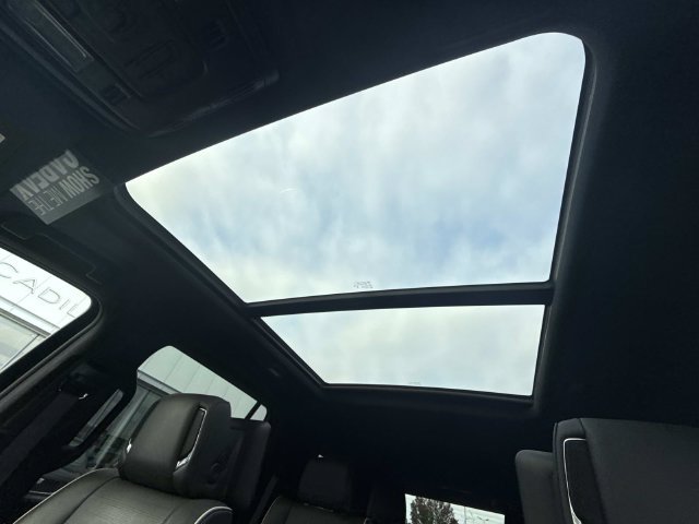 Certified 2023 Cadillac Escalade Premium Luxury w/ Performance Package AWD/4WD image 55