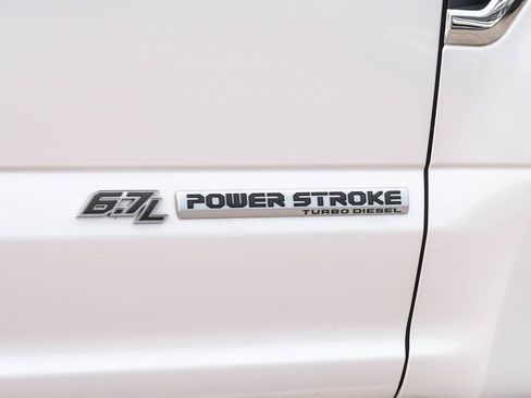 Used 2019 Ford F250 Platinum w/ Platinum Ultimate Package AWD/4WD image 58
