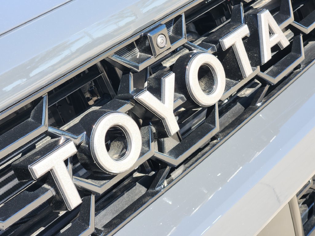 New 2026 Toyota 4Runner 4WD image 12