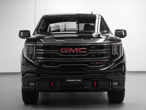Used 2024 GMC Sierra 1500 AT4 w/ AT4 Carbonpro Edition AWD/4WD image 8