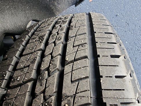 Used 2024 Buick Enclave Premium image 10