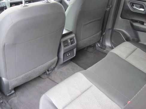 Used 2025 Nissan Rogue SV AWD/4WD image 10