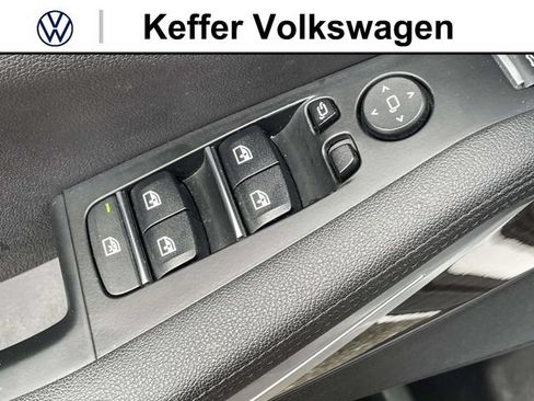 Used 2020 BMW X5 sDrive40i w/ Premium Package RWD image 16