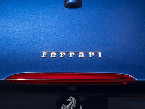 Used 2019 Ferrari Portofino image 22