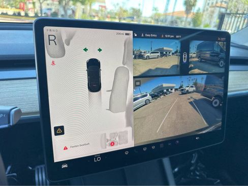 Used 2023 Tesla Model Y Performance image 6