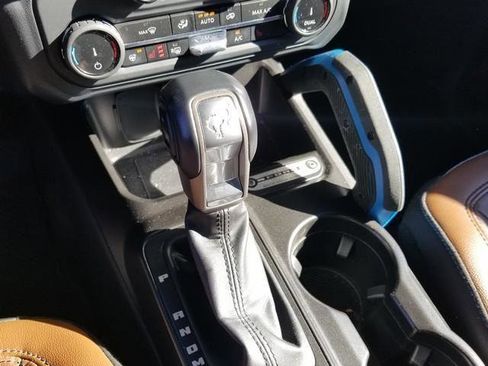 Used 2022 Ford Bronco Outer Banks image 18