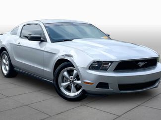 Used 2010 Ford Mustang Premium RWD video 2