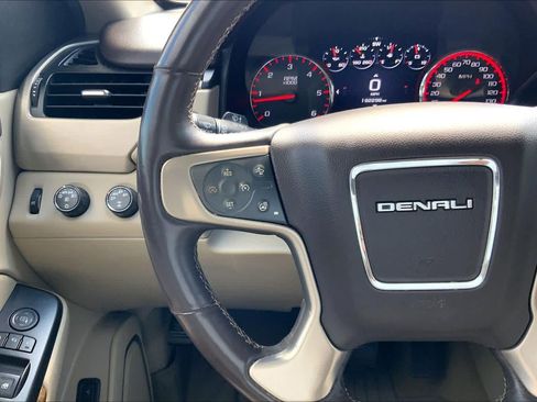 Used 2015 GMC Yukon Denali w/ Open Road Package AWD/4WD image 23