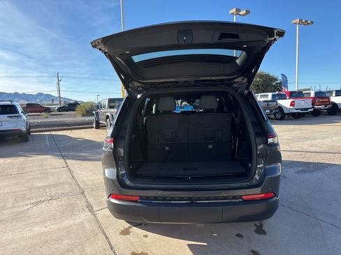 New 2025 Jeep Grand Cherokee L Altitude RWD image 49