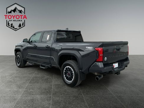 Used 2024 Toyota Tacoma TRD Off-Road w/ TRD Off Road Premium Package AWD/4WD image 3