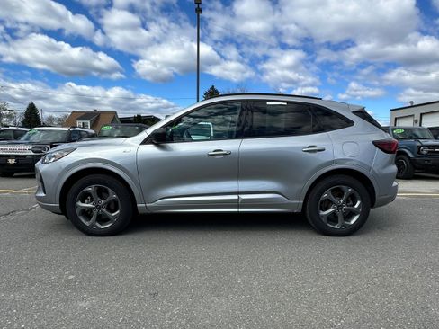 Used 2024 Ford Escape ST-Line AWD/4WD image 6