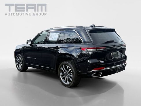 Certified 2023 Jeep Grand Cherokee Overland w/ Luxury Tech Group IV AWD/4WD image 5