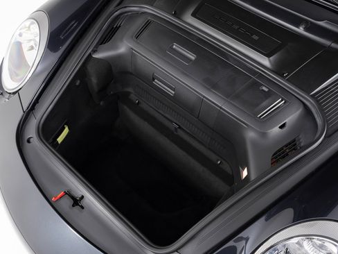 Used 2006 Porsche 911 Carrera S image 39