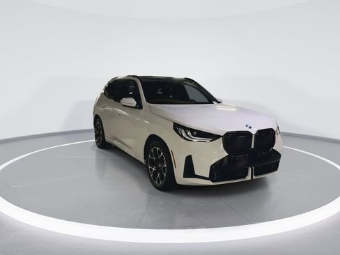 New 2026 BMW X3 xDrive30 w/ Premium Package image 2