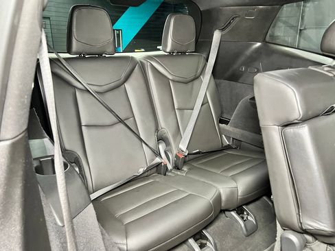 Used 2025 Cadillac XT6 Premium Luxury FWD image 24