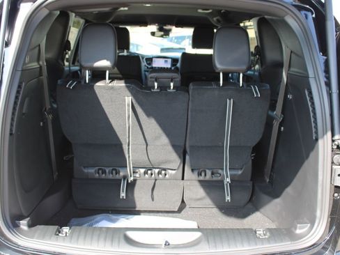 New 2026 Chrysler Pacifica Select image 10