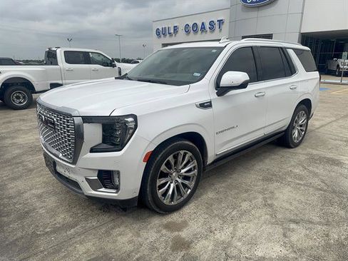 Used 2024 GMC Yukon Denali w/ Denali Reserve Package RWD image 1