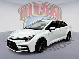 Used 2025 Toyota Corolla SE w/ SE Premium Package FWD video 2