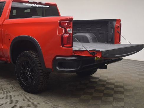 Used 2023 Chevrolet Silverado 1500 ZR2 image 35