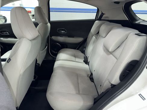 Used 2020 Honda HR-V EX image 16