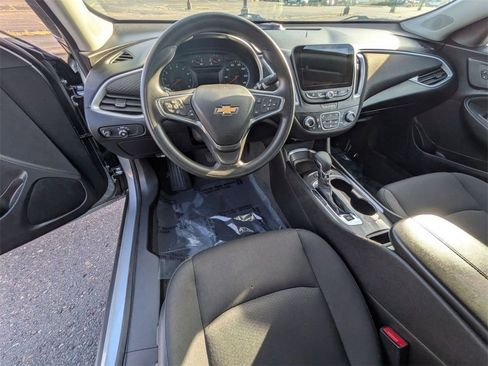 Used 2024 Chevrolet Malibu LT image 11