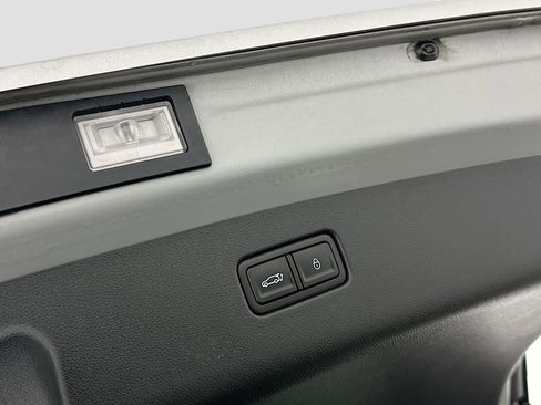 Used 2025 Genesis GV70 2.5T image 30