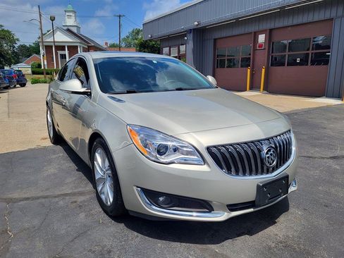 Used 2016 Buick Regal FWD image 1